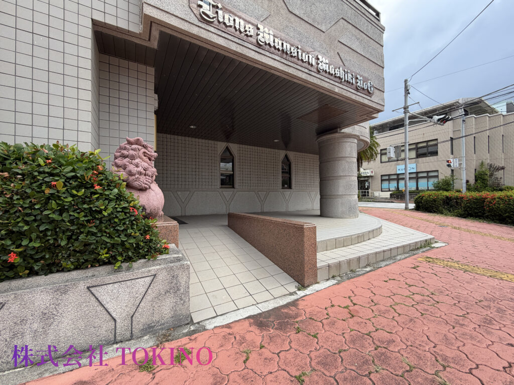 建物入り口
