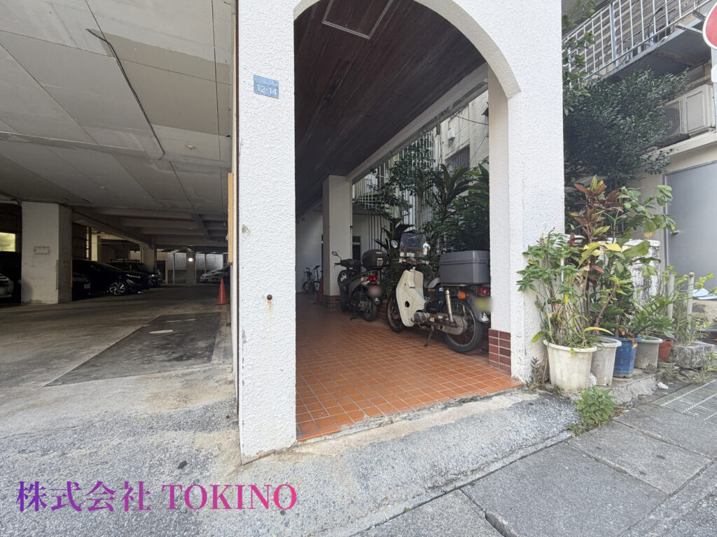 建物入り口