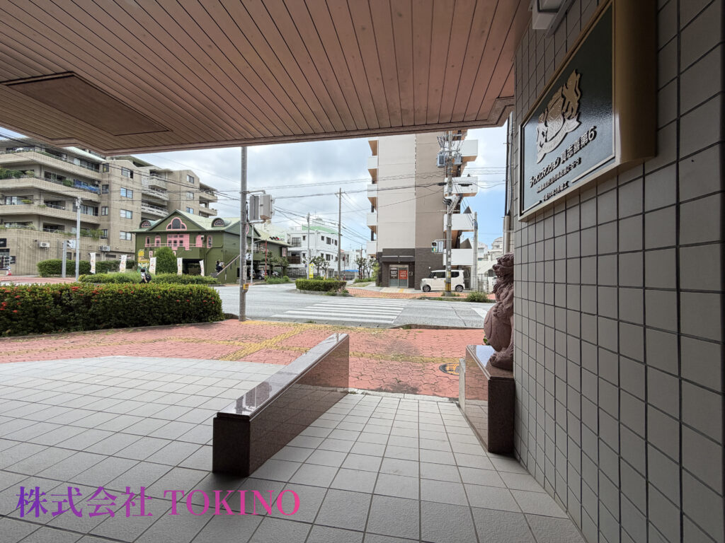 建物入り口