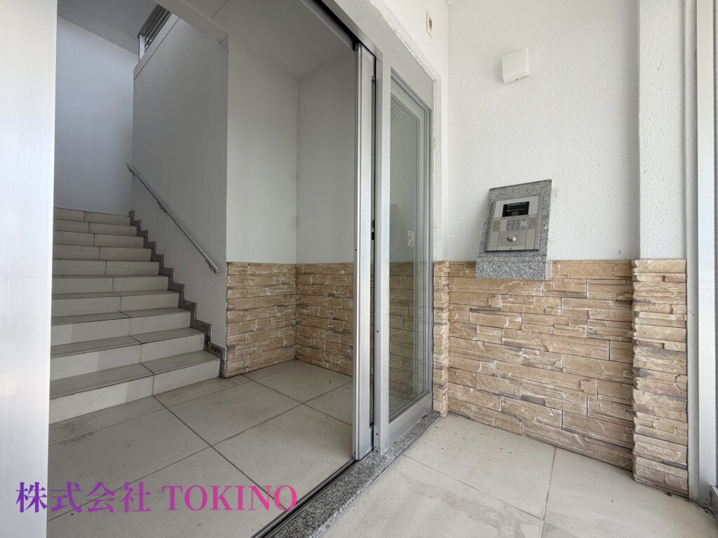 建物入り口