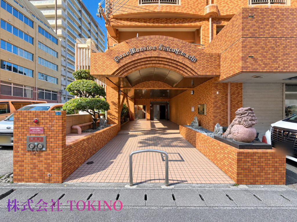建物入り口