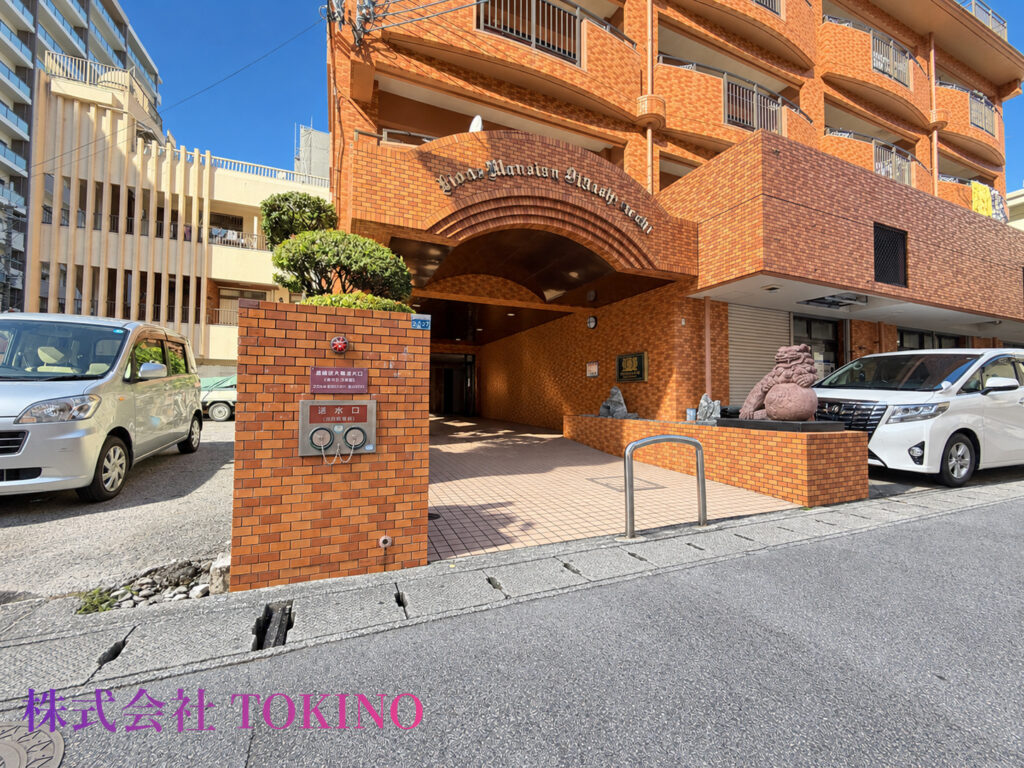 建物入り口