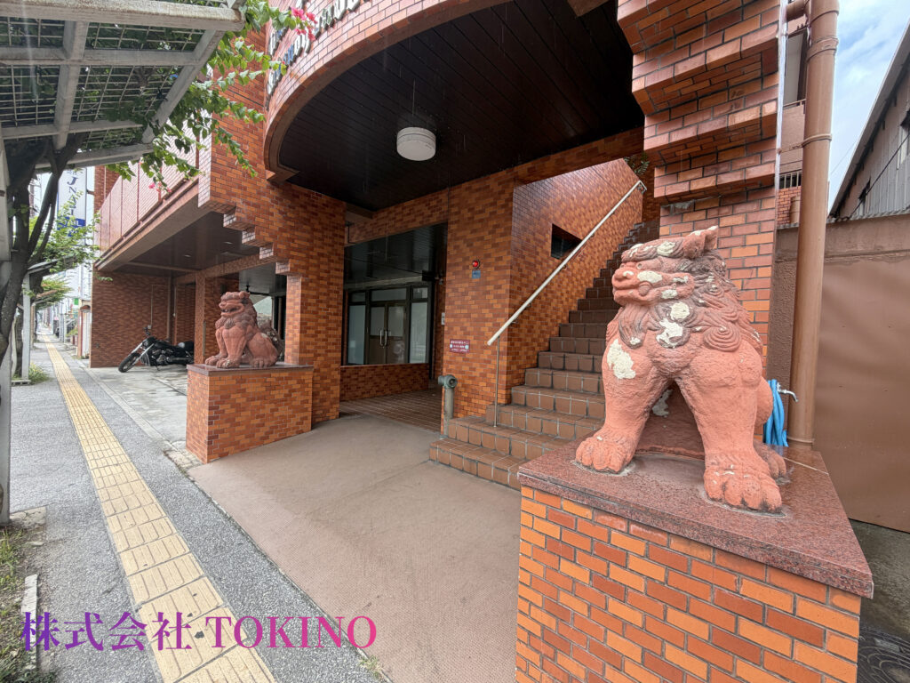 建物入り口